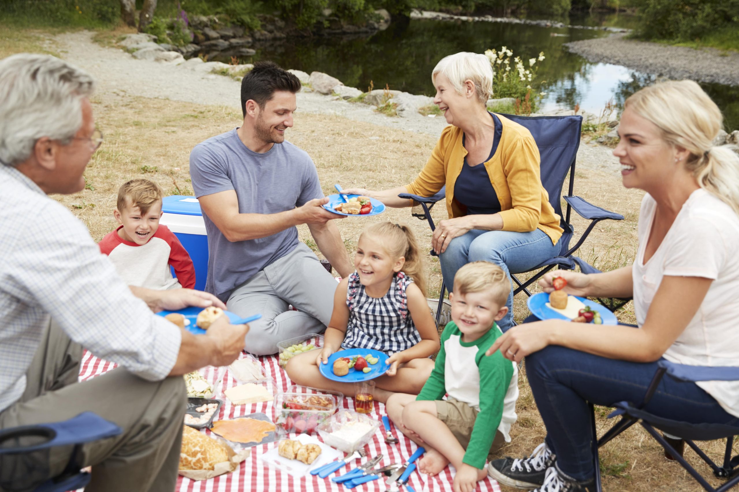 Delicious and Practical Recipes for Family Picnics